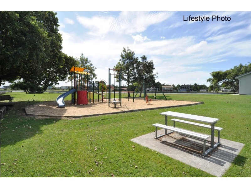 61 Coombe Avenue, Hope Island QLD 4212