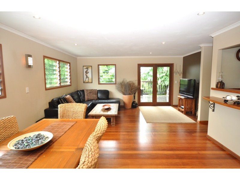 56 Poinsettia Avenue, Runaway Bay QLD 4216