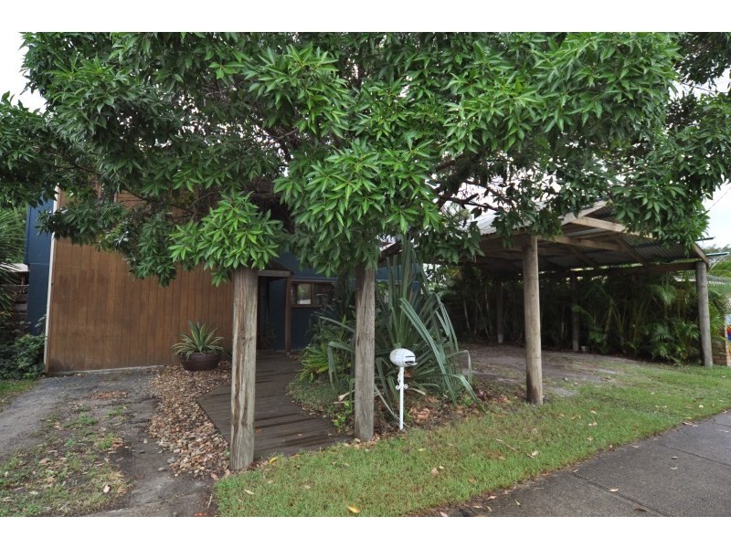 56 Poinsettia Avenue, Runaway Bay QLD 4216