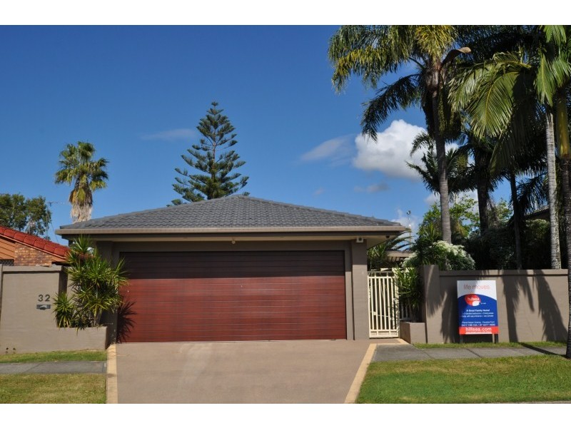 32 Simbai Street, Runaway Bay QLD 4216