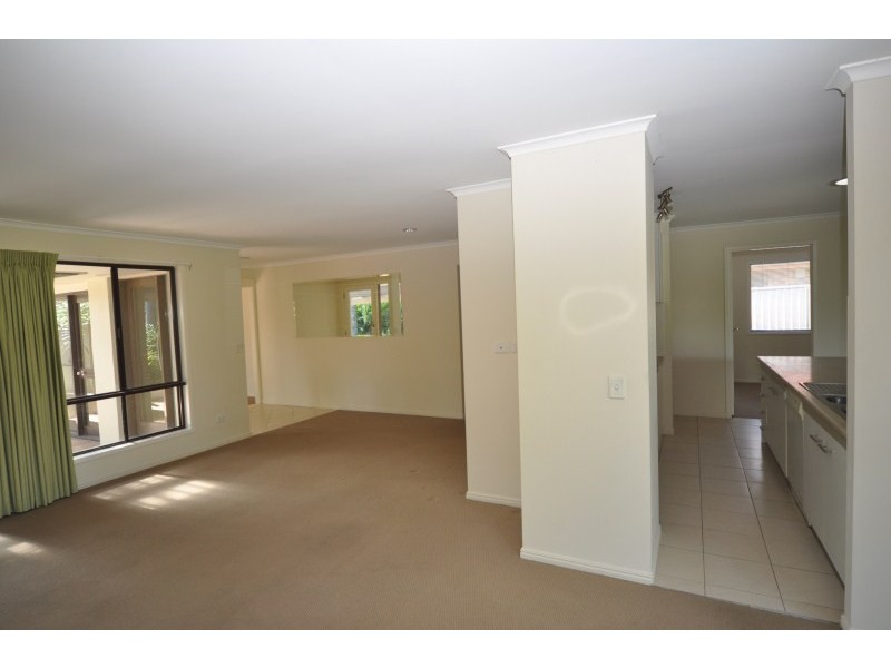 32 Simbai Street, Runaway Bay QLD 4216