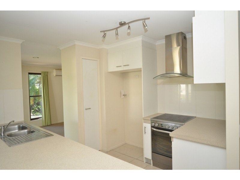 32 Simbai Street, Runaway Bay QLD 4216