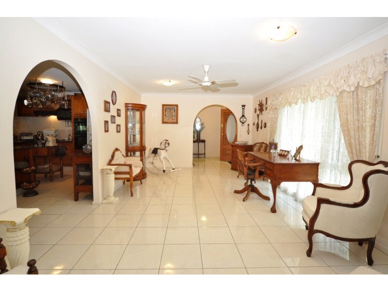 292 Oxley Drive, Coombabah QLD 4216