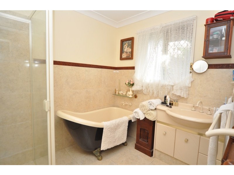 292 Oxley Drive, Coombabah QLD 4216