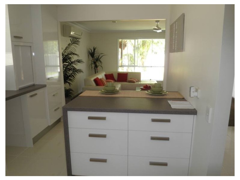 35 Clam Street, Runaway Bay QLD 4216