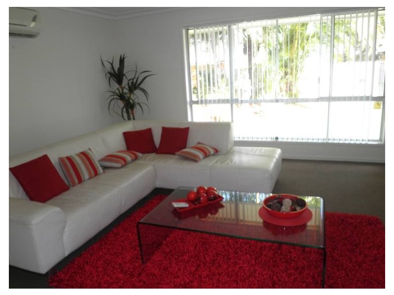 35 Clam Street, Runaway Bay QLD 4216