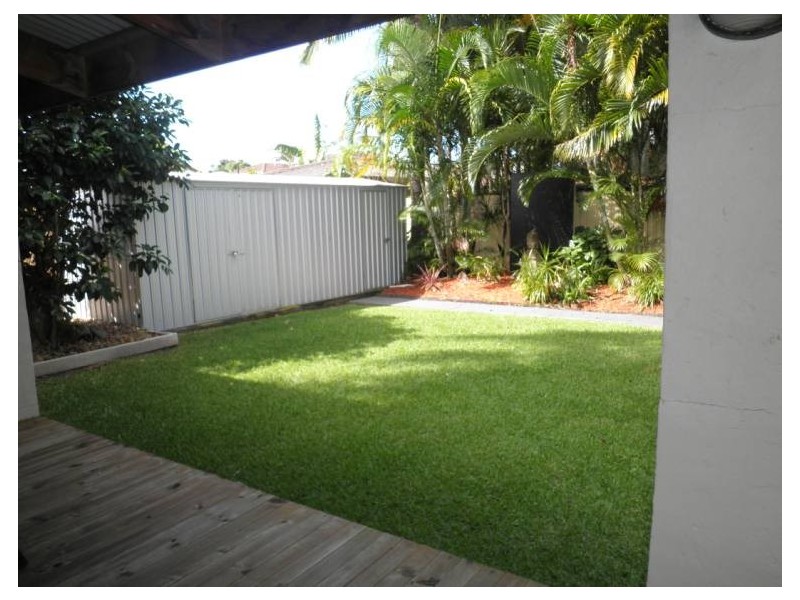 35 Clam Street, Runaway Bay QLD 4216