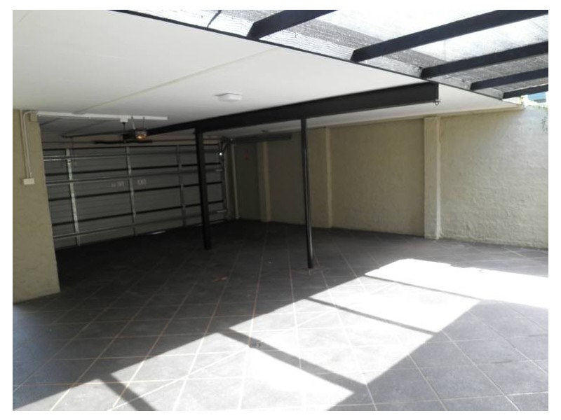 35 Clam Street, Runaway Bay QLD 4216