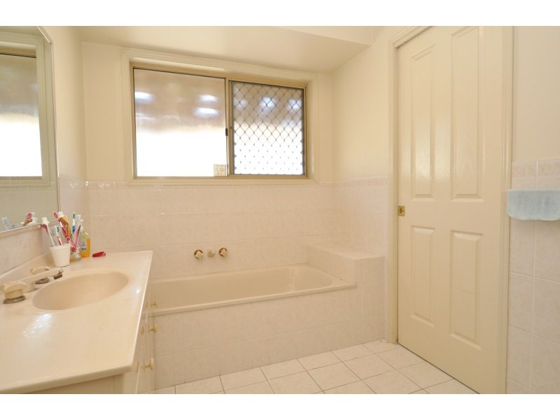 41 Inverness Way, Parkwood QLD 4214