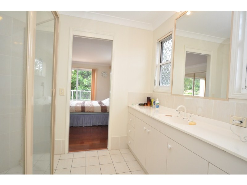 3 Lefroy Drive, Coombabah QLD 4216