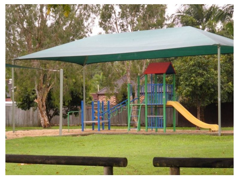 33 River Oak Drive, Helensvale QLD 4212
