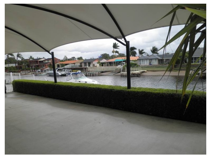 8 Marco Polo Place, Hollywell QLD 4216