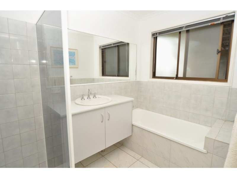 4 Jingella Street, Hope Island QLD 4212