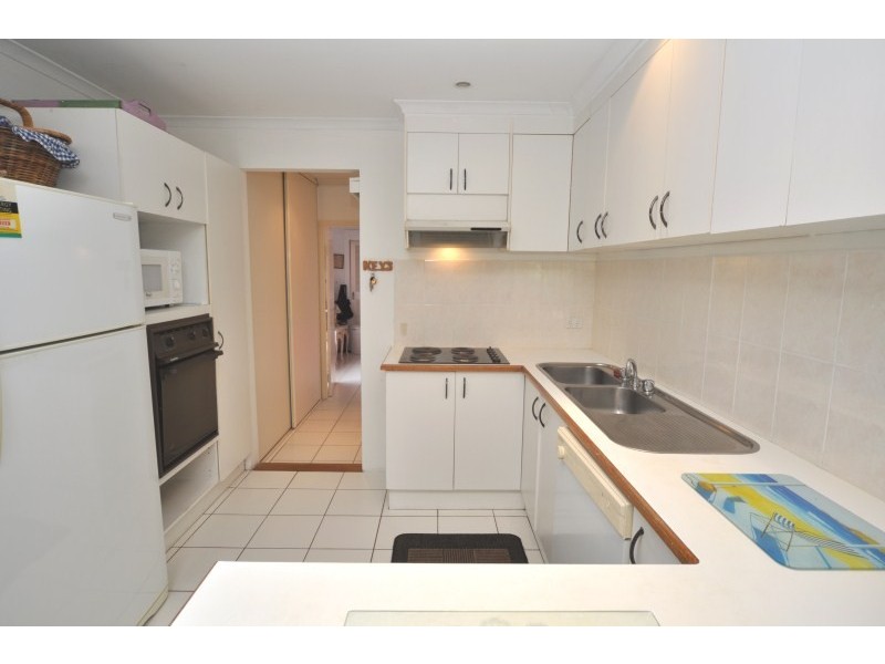 1/29 Kangaroo Avenue, Coombabah QLD 4216