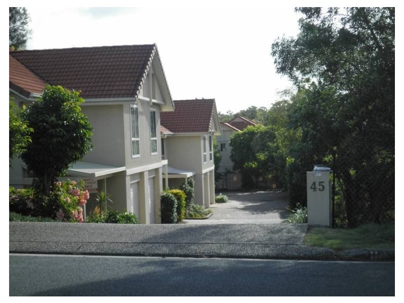 8/45 Harley Street, Labrador QLD 4215