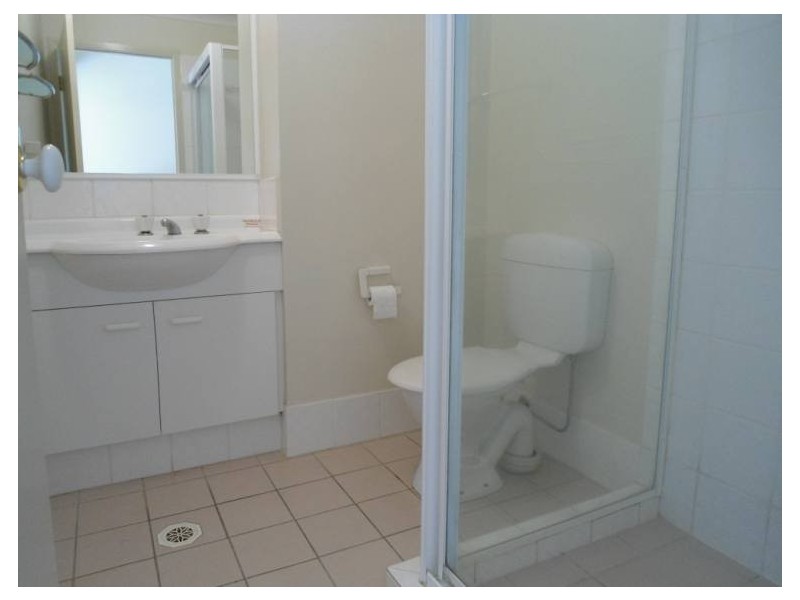 8/45 Harley Street, Labrador QLD 4215