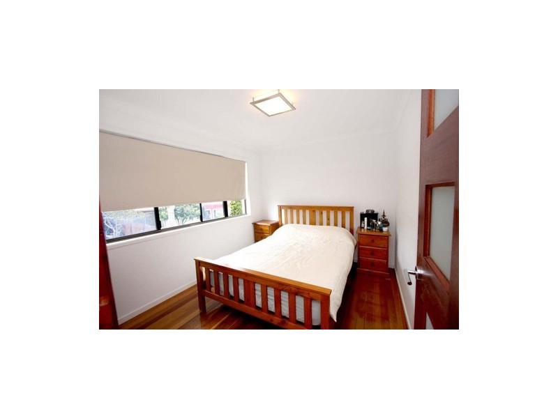 316 Bayview Street, Hollywell QLD 4216