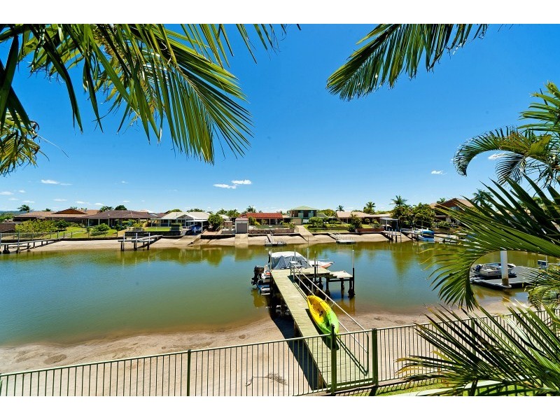 9 Nautilus Place, Biggera Waters QLD 4216
