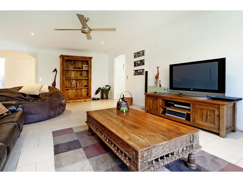 9 Nautilus Place, Biggera Waters QLD 4216