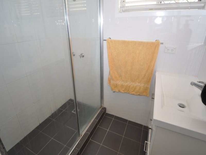 19 Nalkari Street, Coombabah QLD 4216