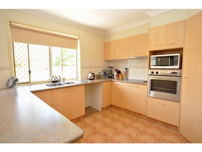 5a Laine Place, Coombabah QLD 4216