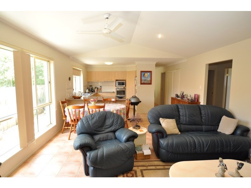 5a Laine Place, Coombabah QLD 4216