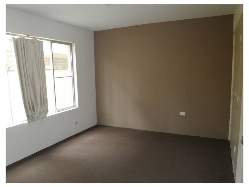 2/10 Madang Crescent, Runaway Bay QLD 4216