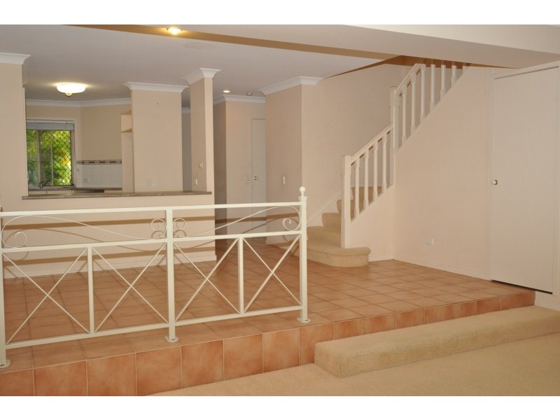 30/5 Bronberg Court, Southport QLD 4215