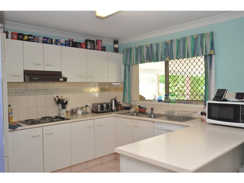 36 Simbai Street, Runaway Bay QLD 4216