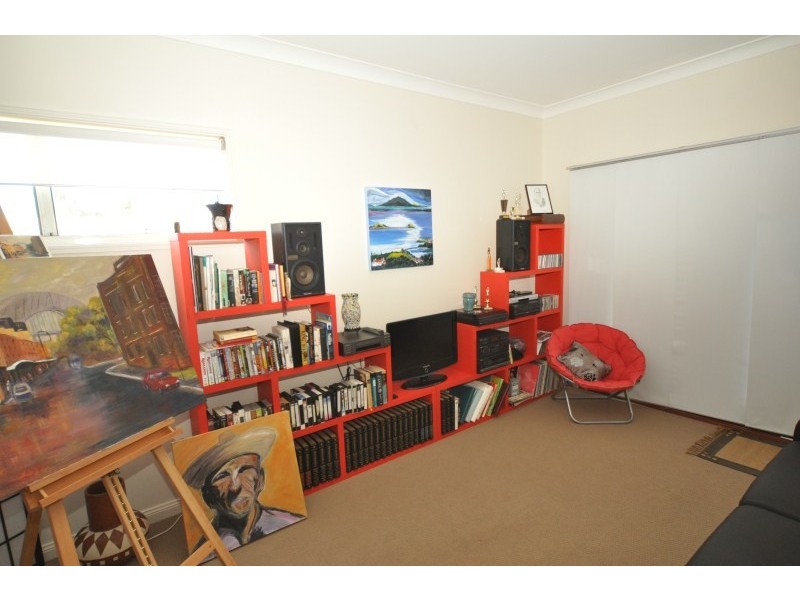 17 Swallow Avenue, Paradise Point QLD 4216