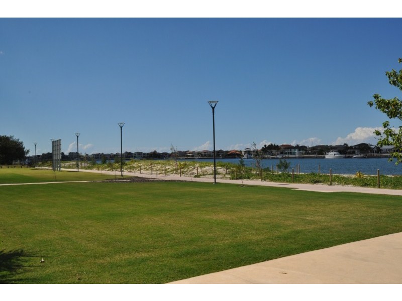 7/142 The Esplanade, Paradise Point QLD 4216