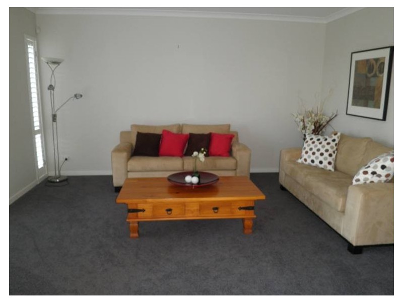 50 Rhodium Crescent, Hope Island QLD 4212