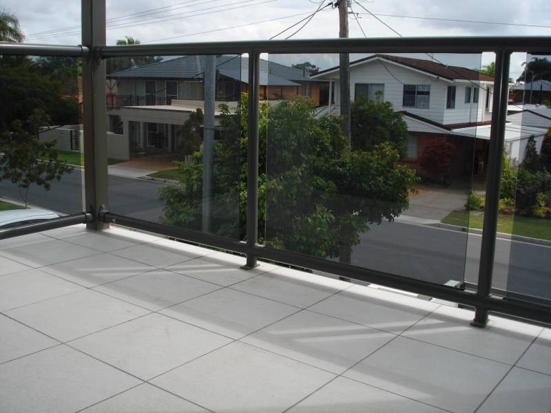10B Rouen Avenue, Paradise Point QLD 4216