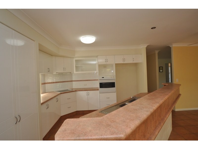 6 Grande Terrace, Helensvale QLD 4212