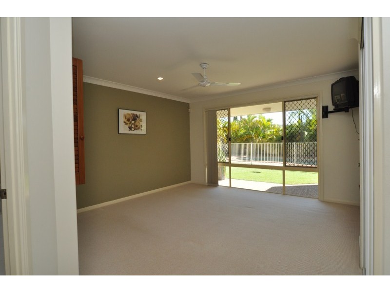 6 Grande Terrace, Helensvale QLD 4212