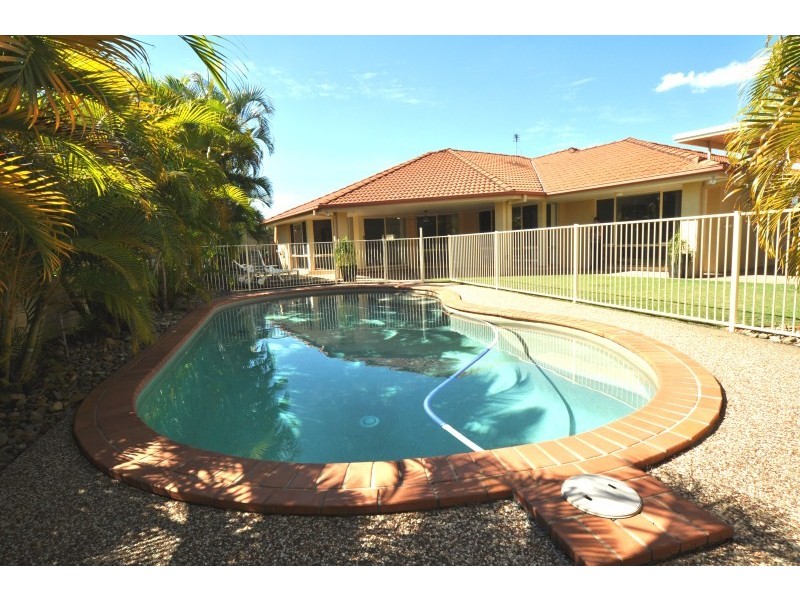 6 Grande Terrace, Helensvale QLD 4212