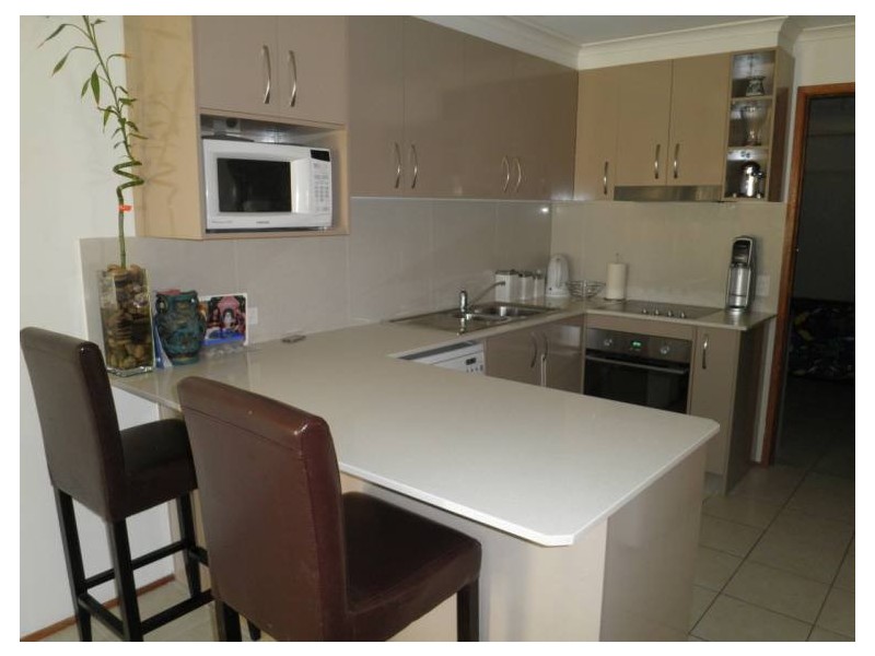 2/4 Echidna Court, Coombabah QLD 4216