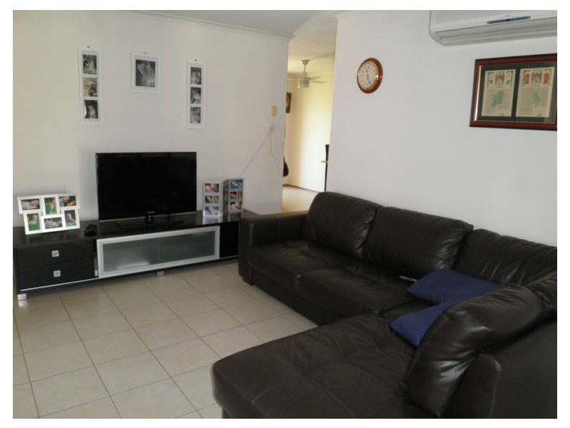 2/4 Echidna Court, Coombabah QLD 4216