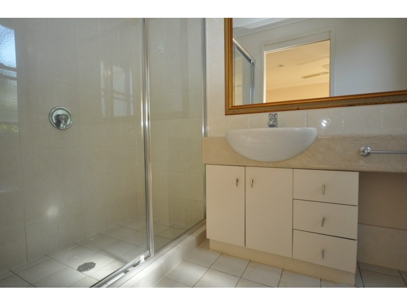 2/433 Brisbane Road, Coombabah QLD 4216