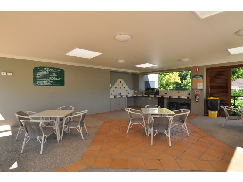 2/433 Brisbane Road, Coombabah QLD 4216