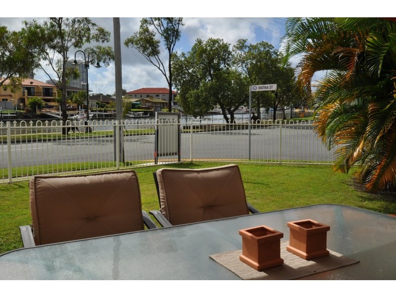 1/32 Burrows Street, Biggera Waters QLD 4216