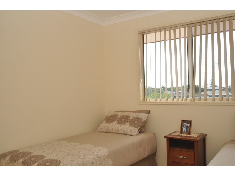 1/32 Burrows Street, Biggera Waters QLD 4216