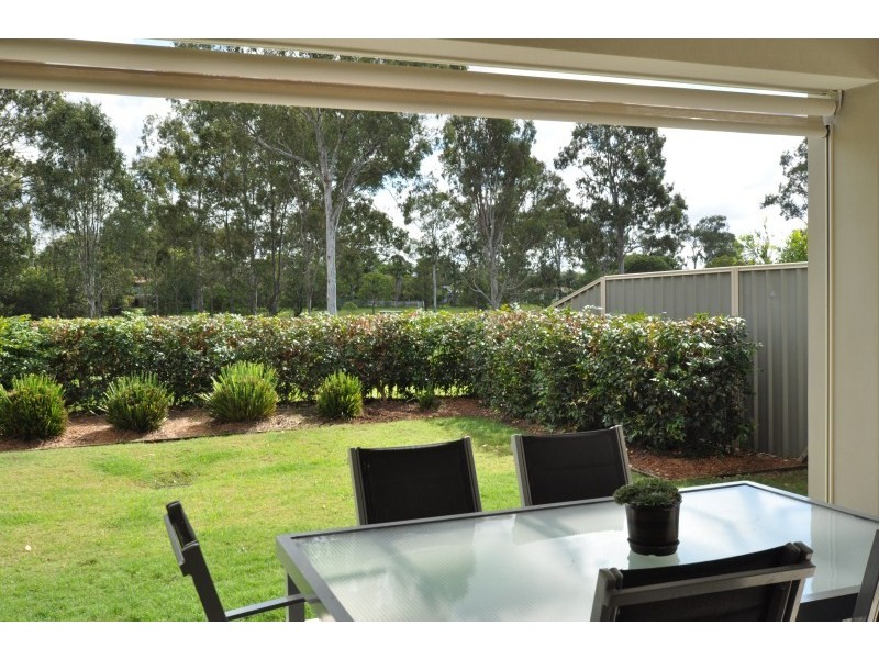 10 Chip In Place, Helensvale QLD 4212