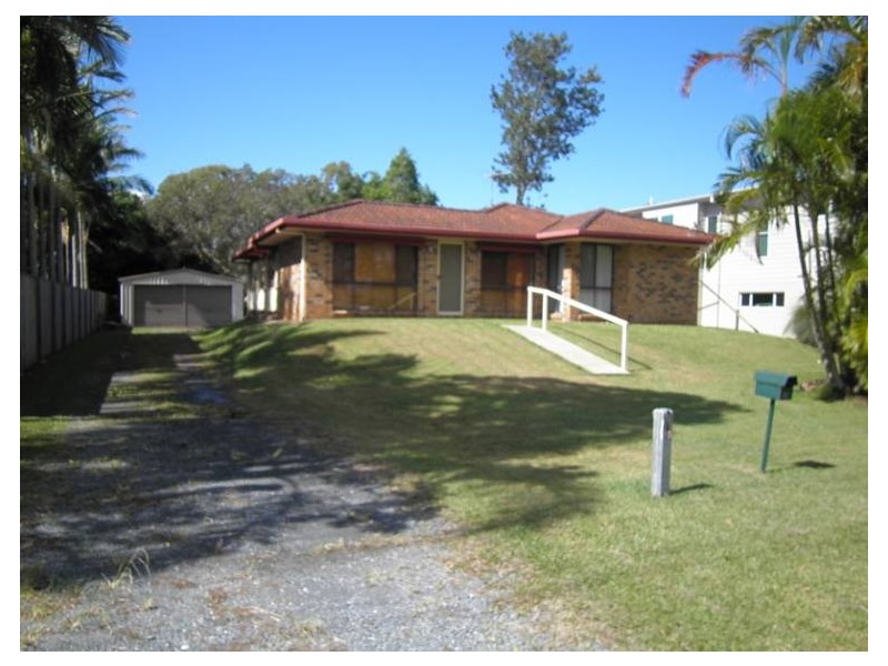 14 Crescent Avenue, Hope Island QLD 4212