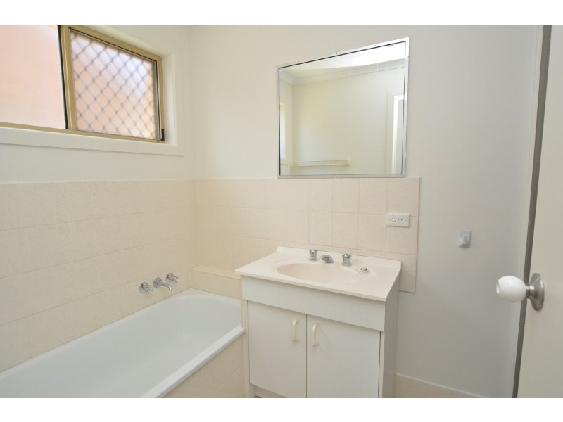 1/18 Possum Crescent, Coombabah QLD 4216