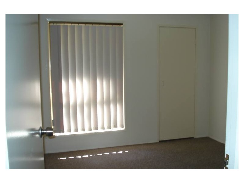 2/5 Waterbird Court, Coombabah QLD 4216