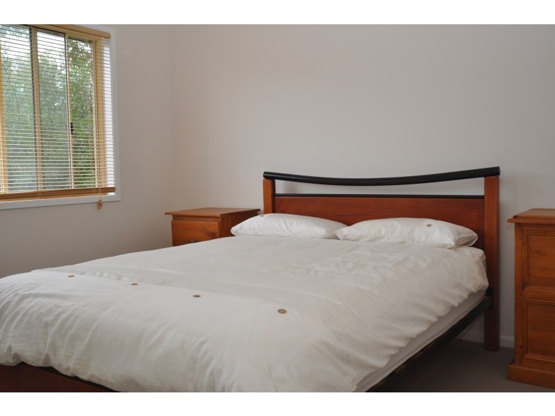 204/125 Hansford Road, Coombabah QLD 4216