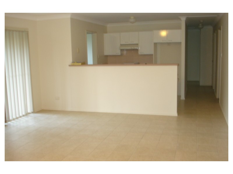 166/31 Usher Avenue, Labrador QLD 4215