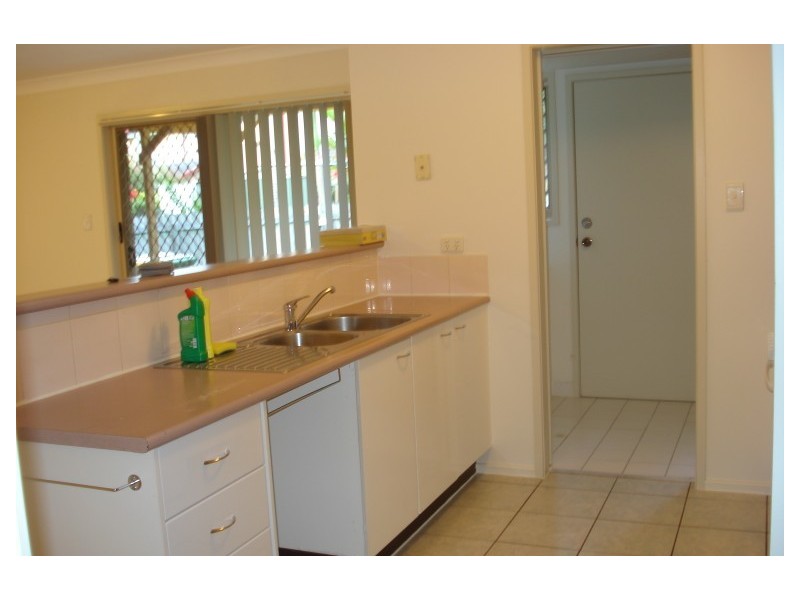 166/31 Usher Avenue, Labrador QLD 4215