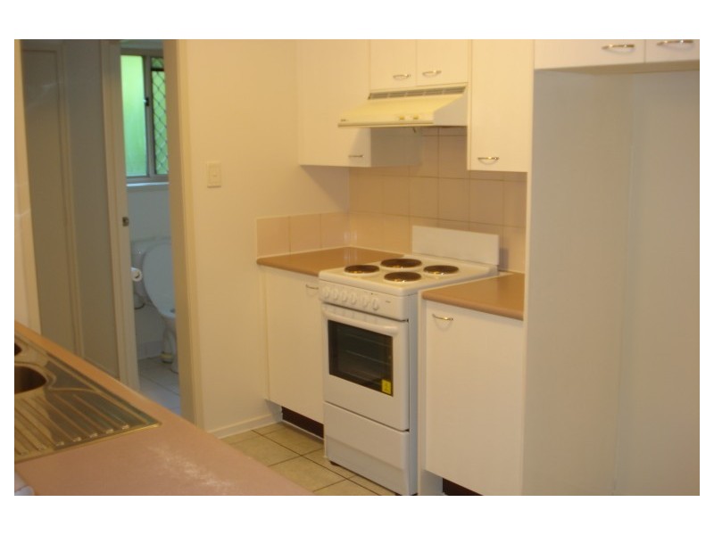 166/31 Usher Avenue, Labrador QLD 4215